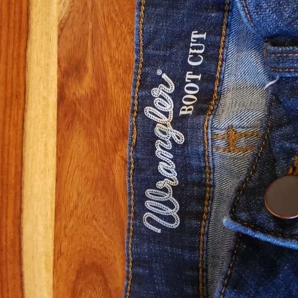 Wrangler bootcut jeans.  Women's size 5x32 - Picture 2 of 7